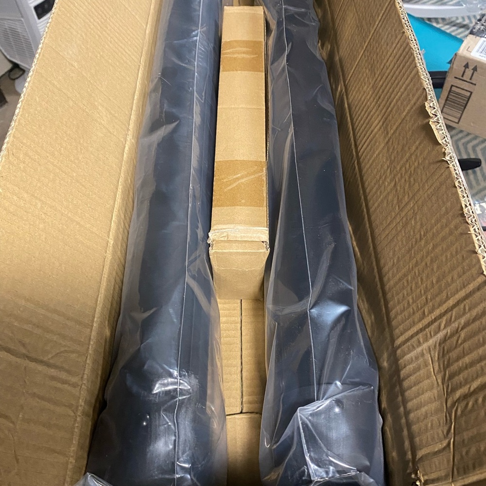Lockable Ski & Snowboard Racks, Extension with Sliding Feature - Picture 9 of 10
